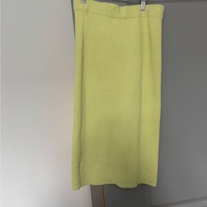 Elegant Lime Green Knit Skirt
